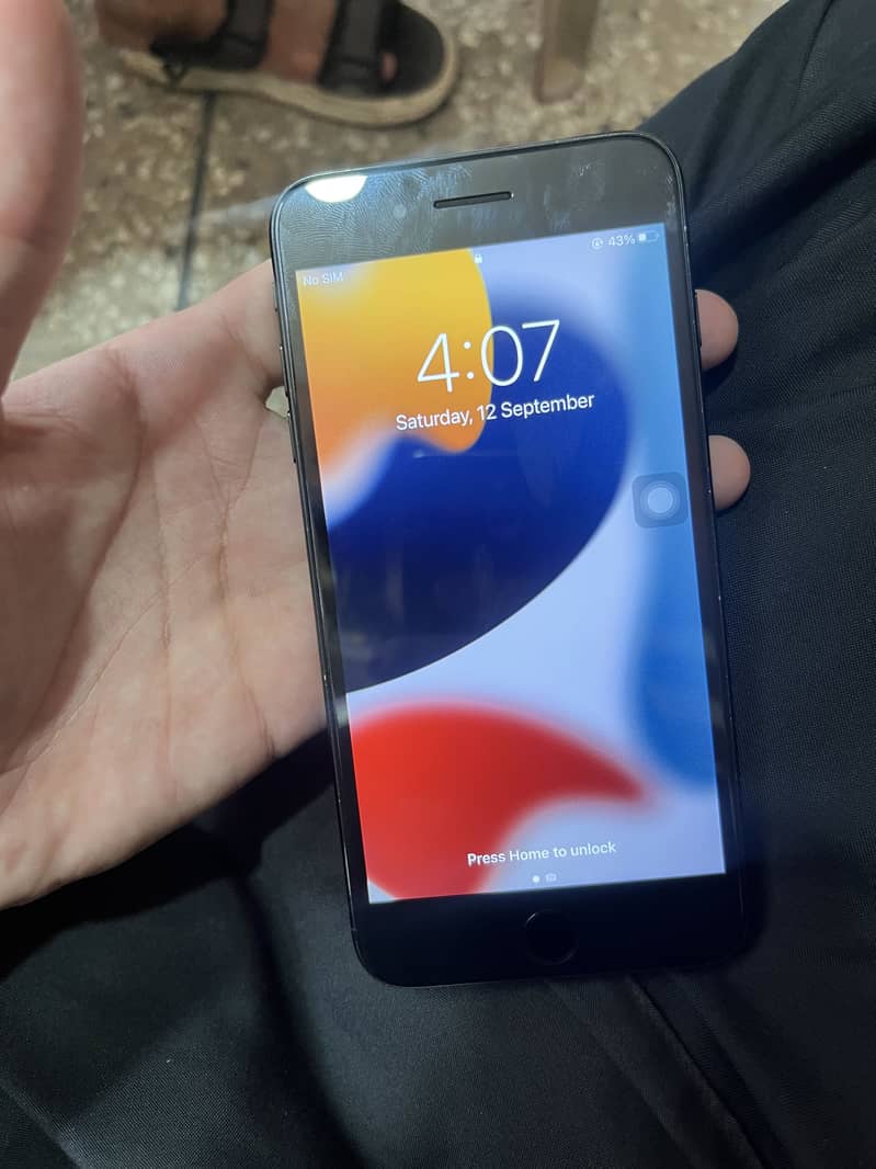 Apple iPhone 7 Plus 4