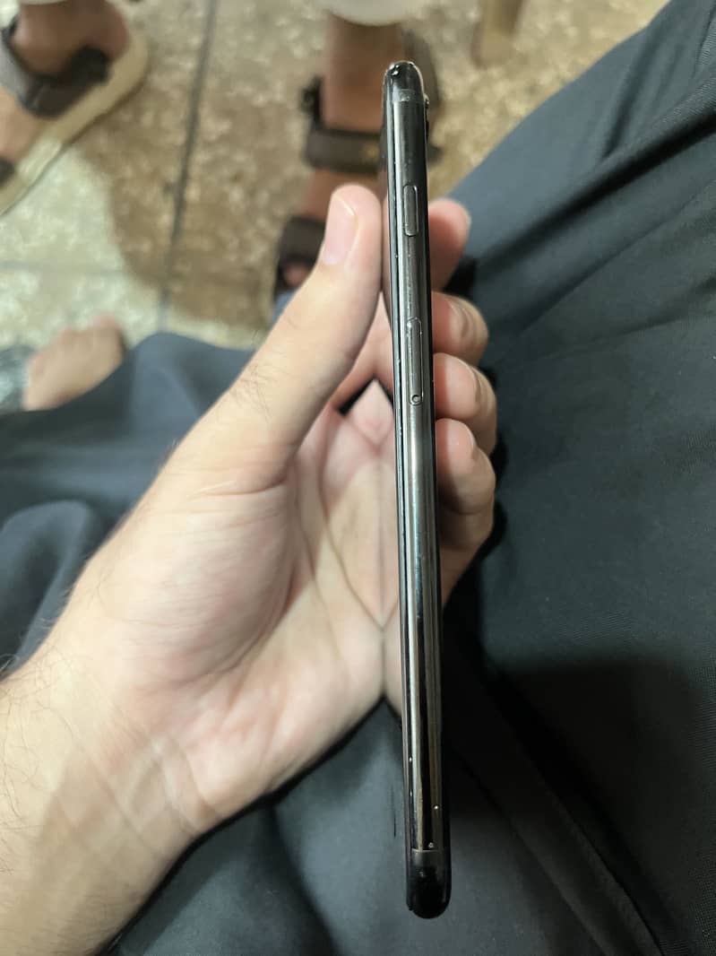 Apple iPhone 7 Plus 5