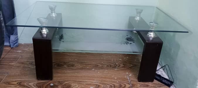 urgent sale Centre table