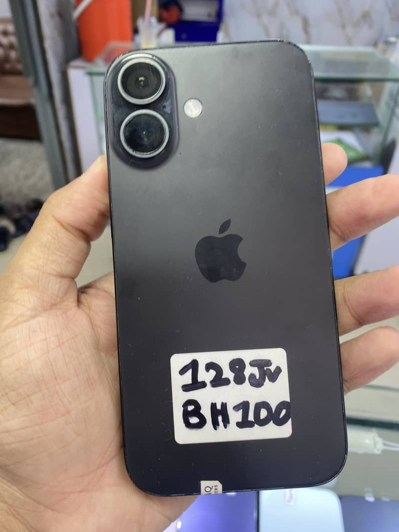Apple iPhone 16 1