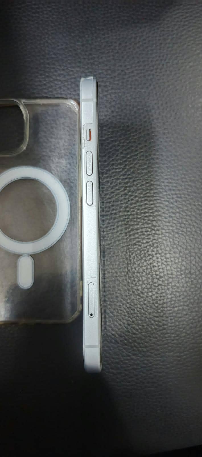 Apple iPhone 15 6
