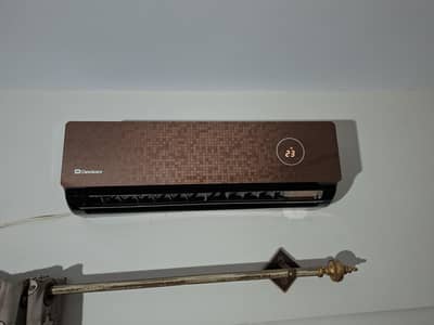 Dawlance ac for sale 1 ton