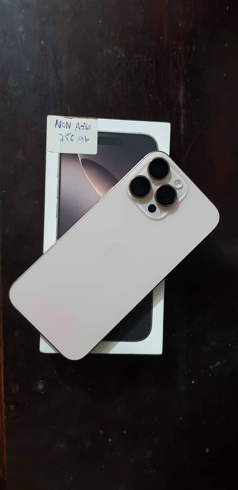 Apple iPhone 16 Pro Max 0