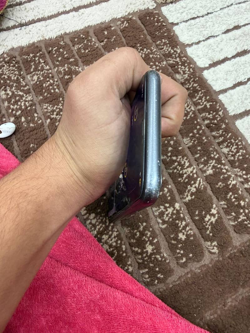 Apple iPhone 11 5
