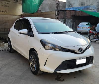 Toyota Vitz 2015