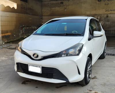 Toyota Vitz 2015