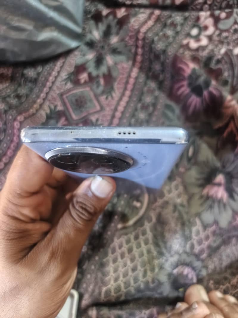 Tecno CAMON 30S 1