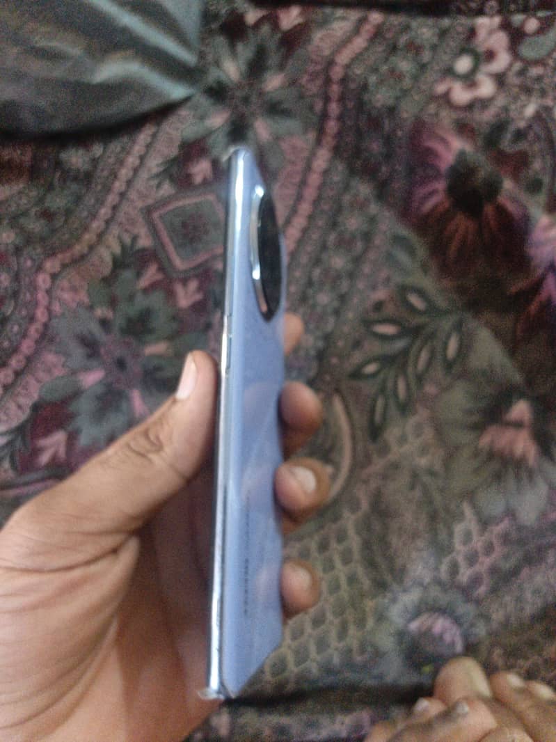 Tecno CAMON 30S 3