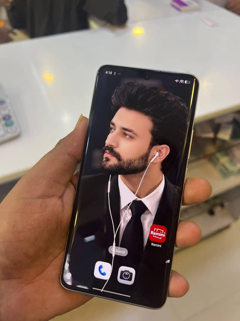 Xiaomi Redmi Note 13 Pro Plus 3