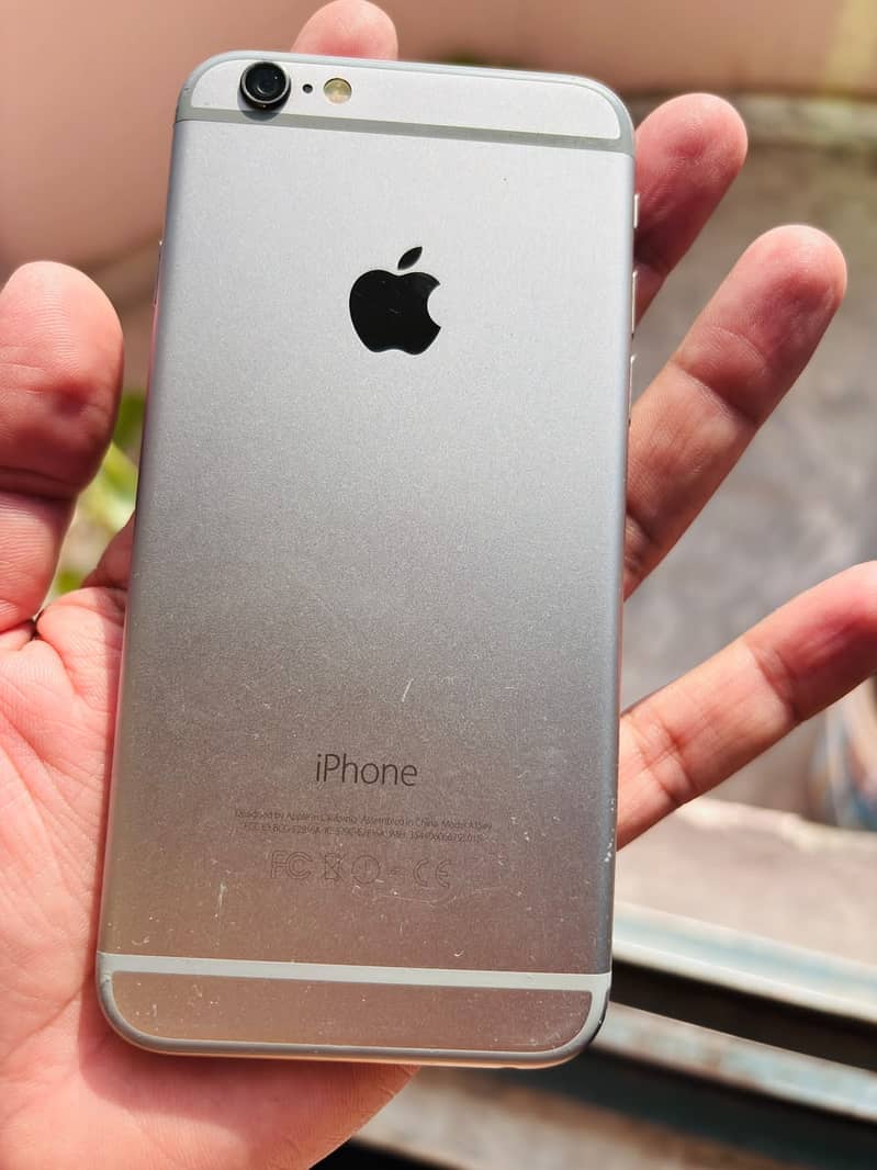 Apple iPhone 6S 2