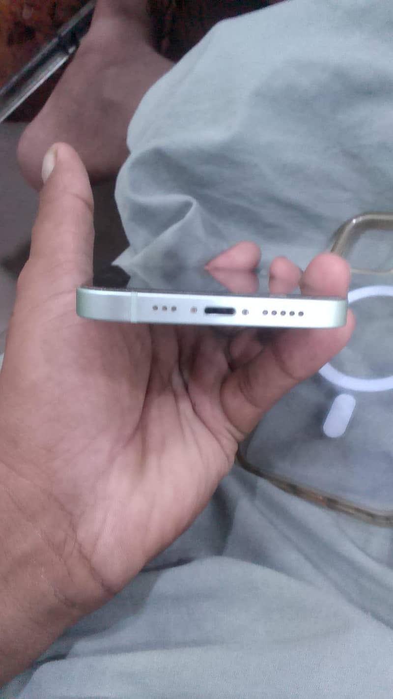 Apple iPhone 12 Pro 2