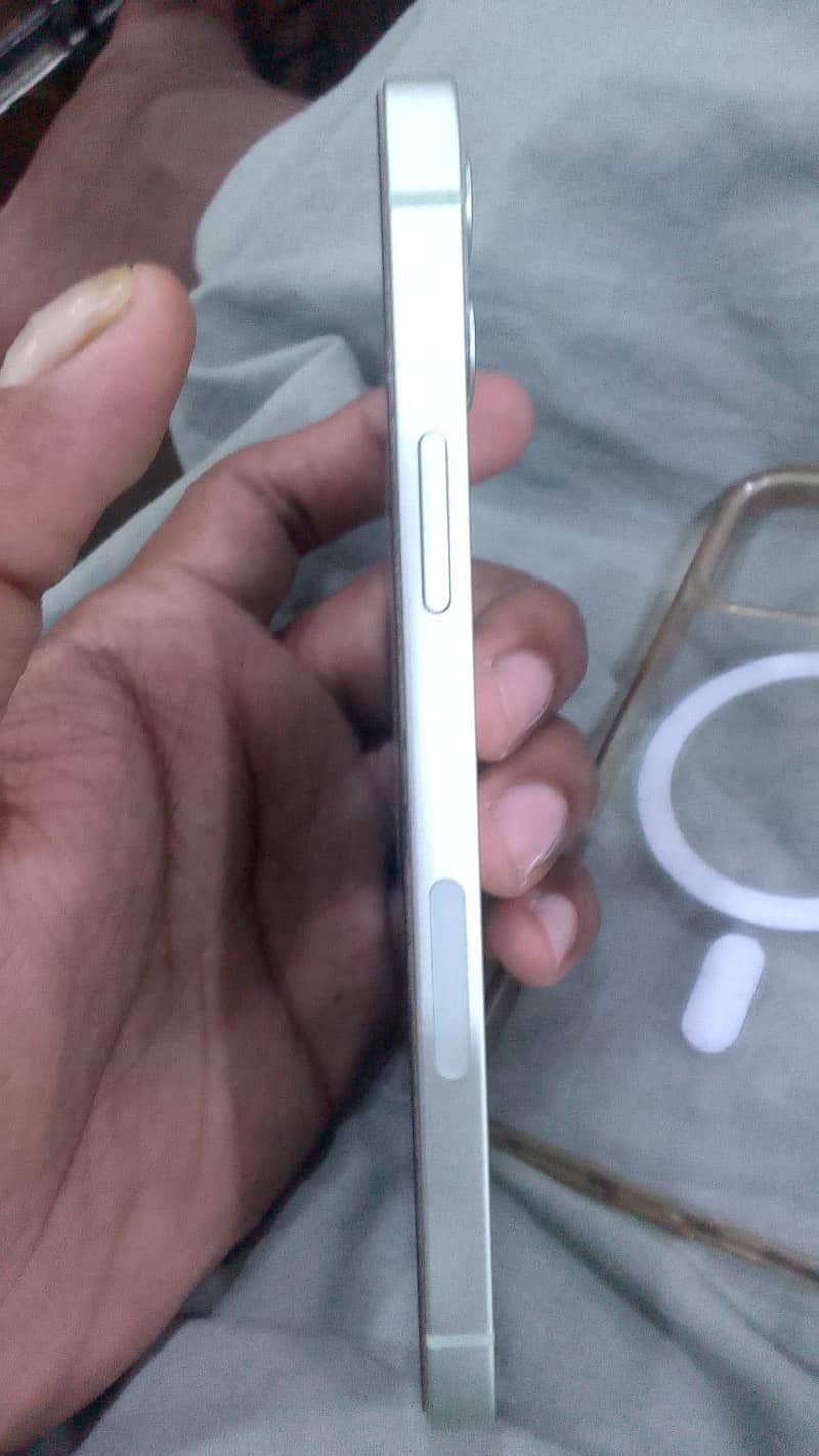 Apple iPhone 12 Pro 4
