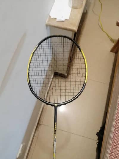 Maxx pro 529 badminton racket
