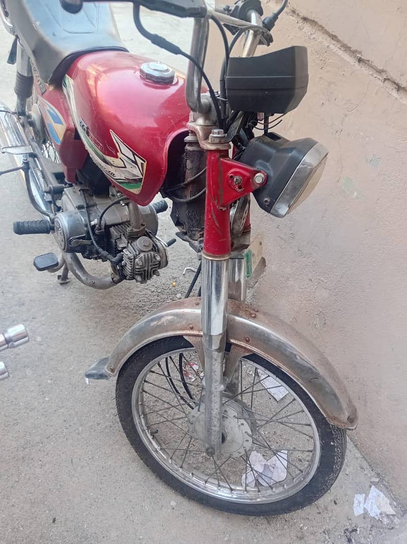 CD 70 hero 6