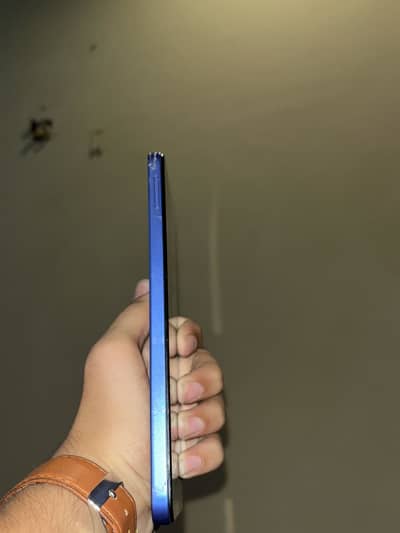 Infinix Hot 60 i