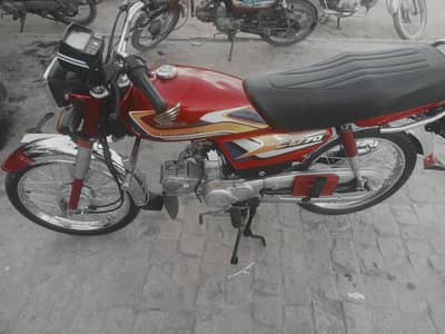 Honda cd70 brand new condition urgent for sale