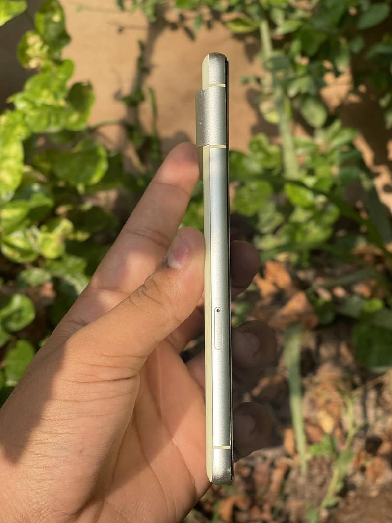 Google Pixel 7 3
