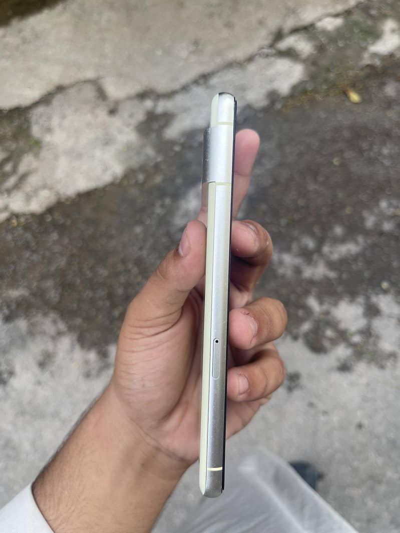 Google Pixel 7 9