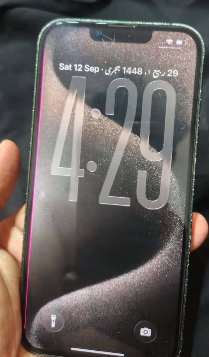 Apple iPhone 13 5