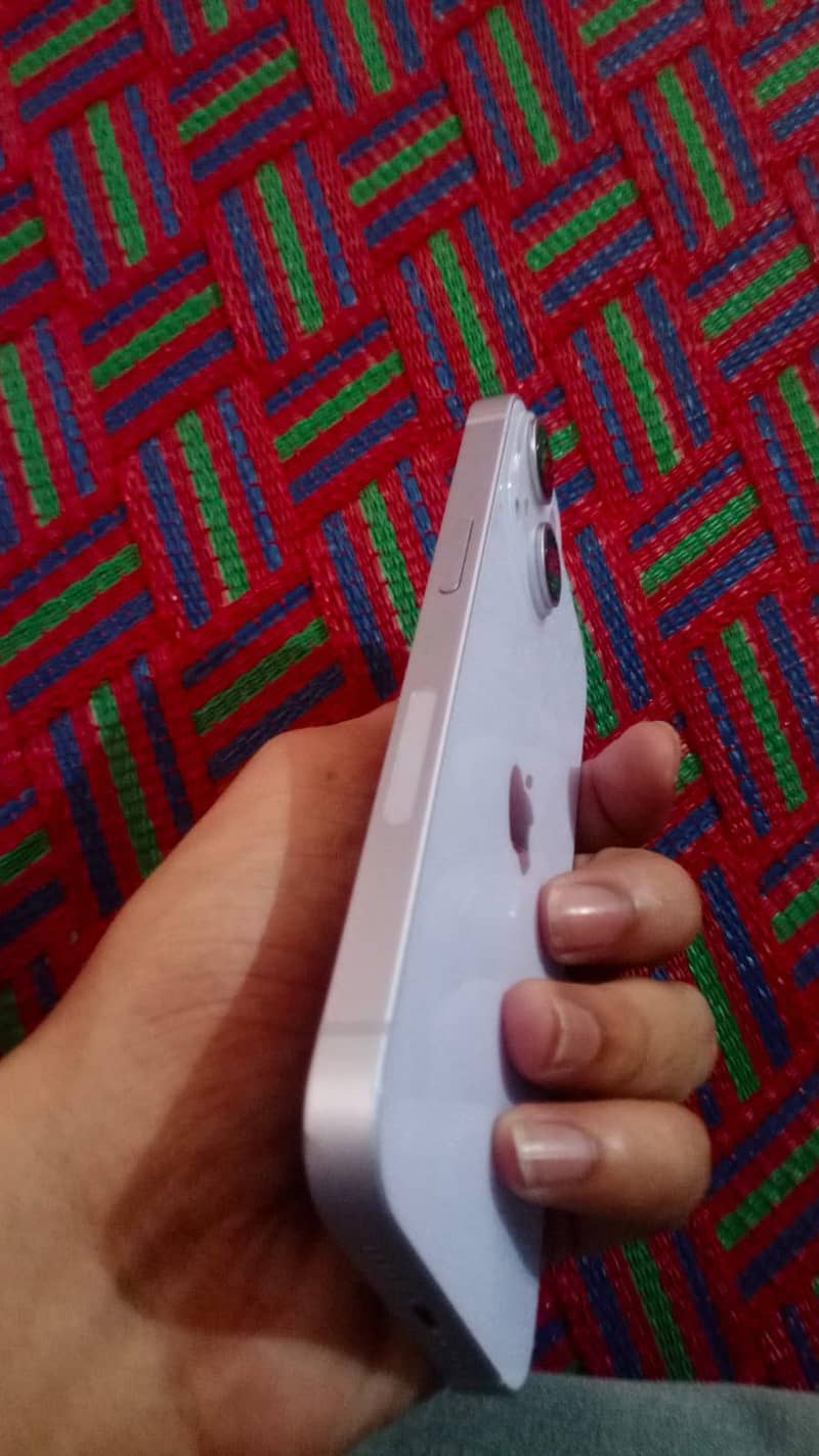 iPhone 14 1