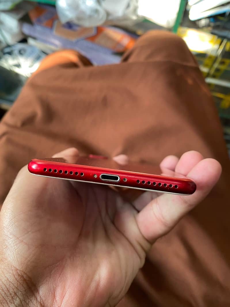 Apple iPhone 7 Plus 1