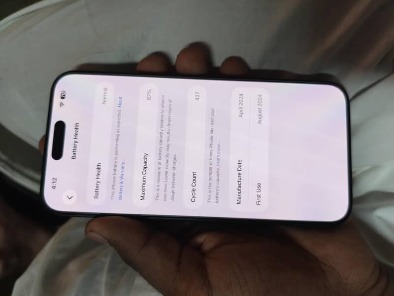 Apple iPhone 15 Pro Max 4