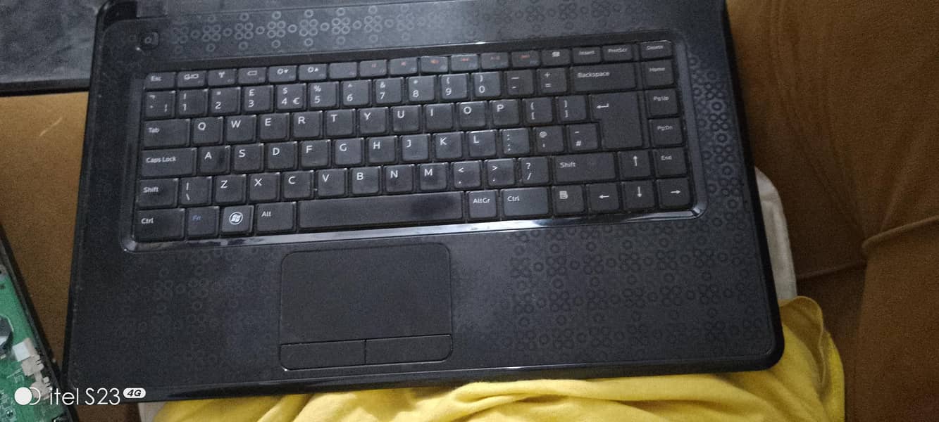 Dell laptop 0