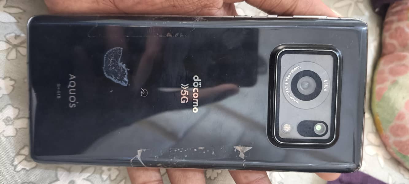 Sharp Aquos Crystal 3