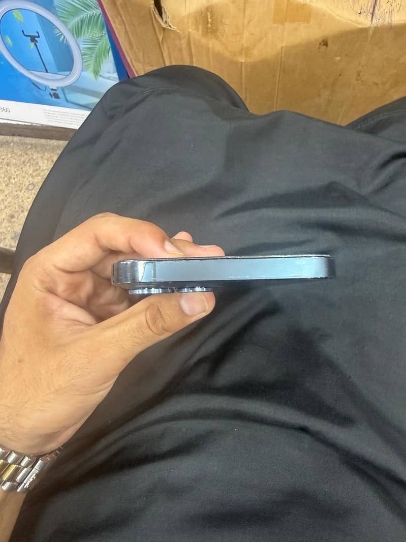 Apple iPhone 12 Pro Max 5