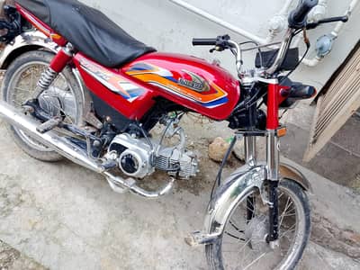 in geniune condition with no main accident ready to use for long jour