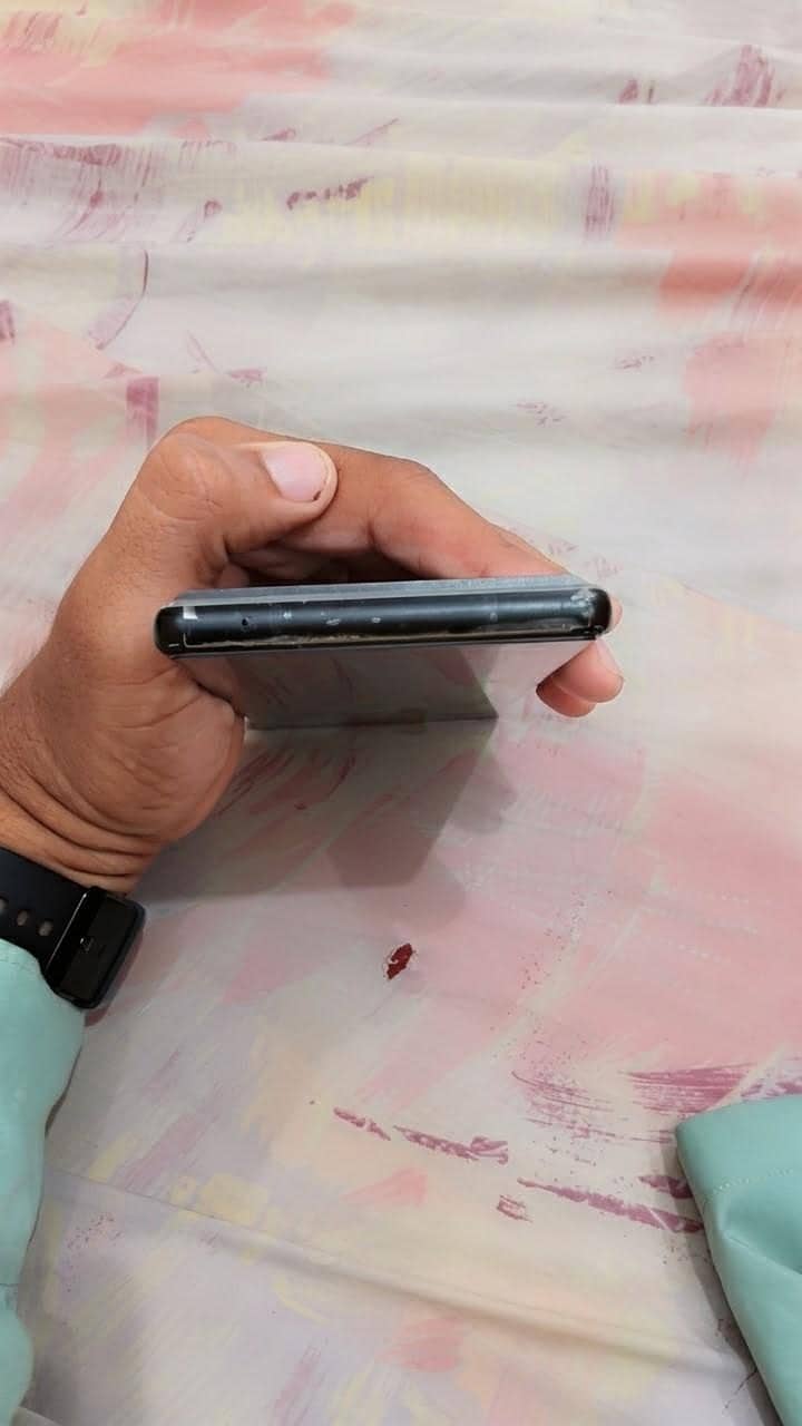 Google Pixel 6 4