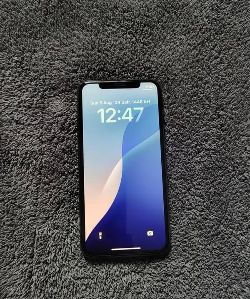 Apple iPhone XS 1