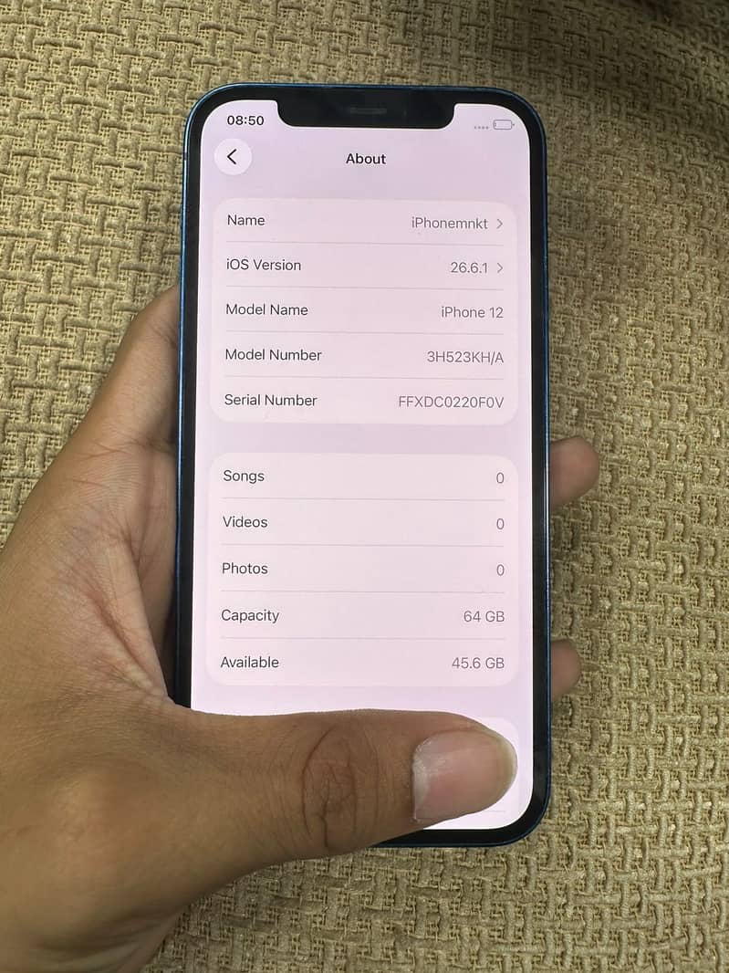 Apple iPhone 12 6