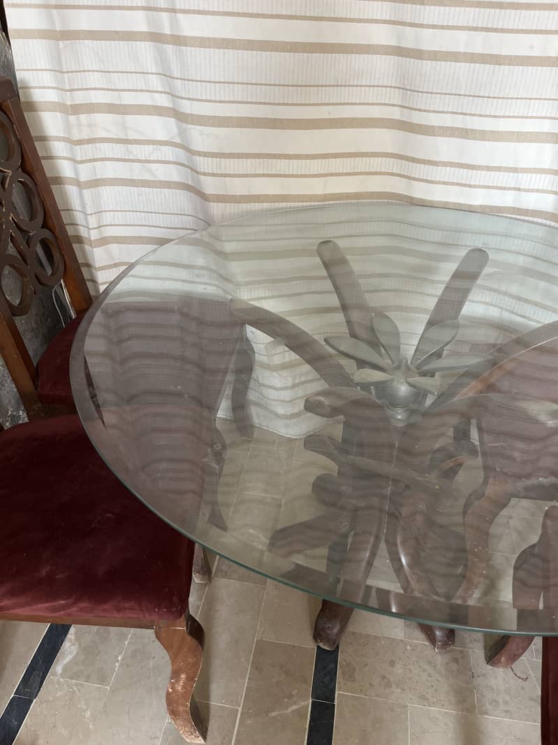 Dining table 0
