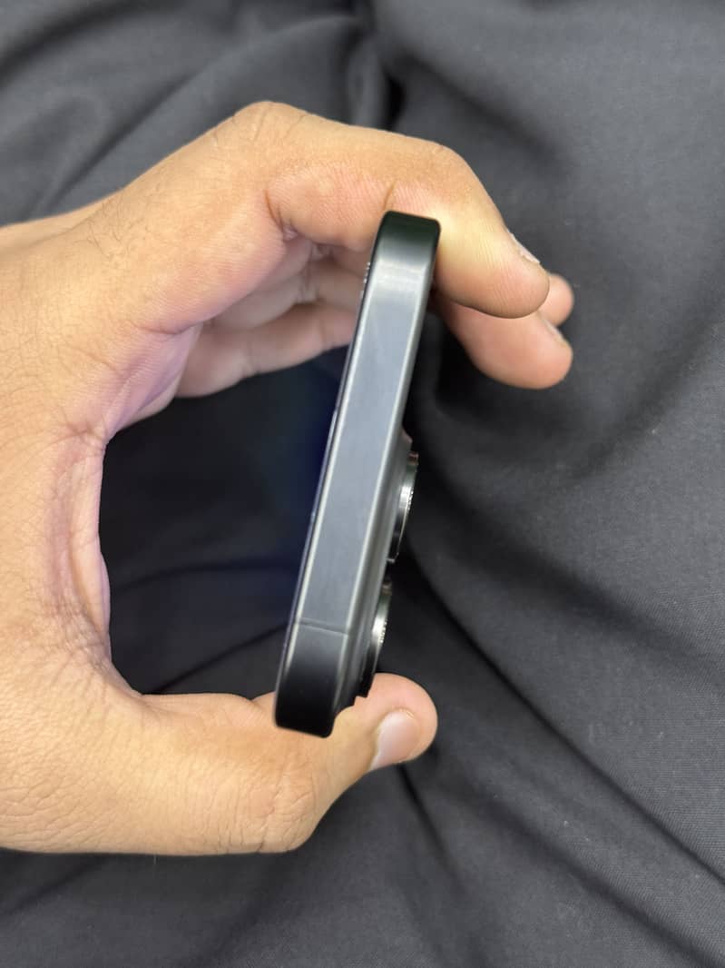 iPhone 15 Pro jv 4