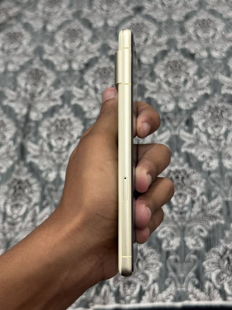 Google Pixel 7 3