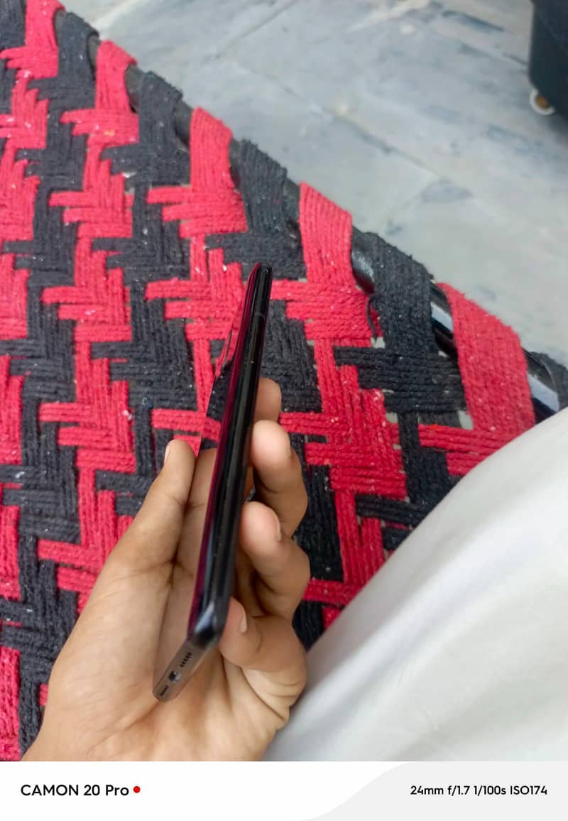 One Plus 6T 3