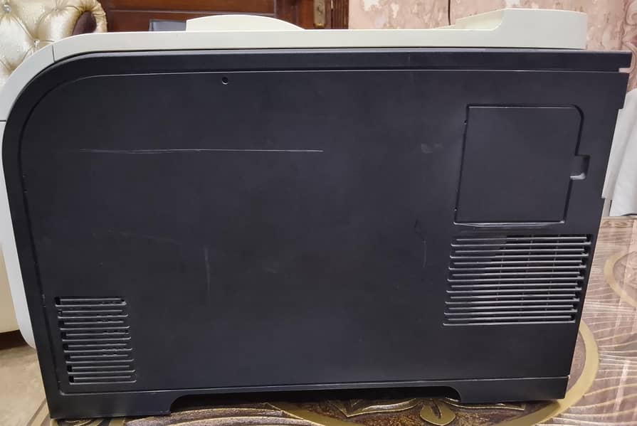 HP LASER JET PRO PRINTER 4