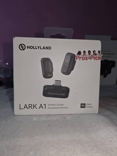 Hollyland Lark A1 just box open