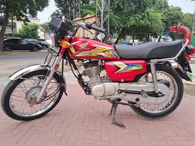 Honda 125 only 13000 km driven
