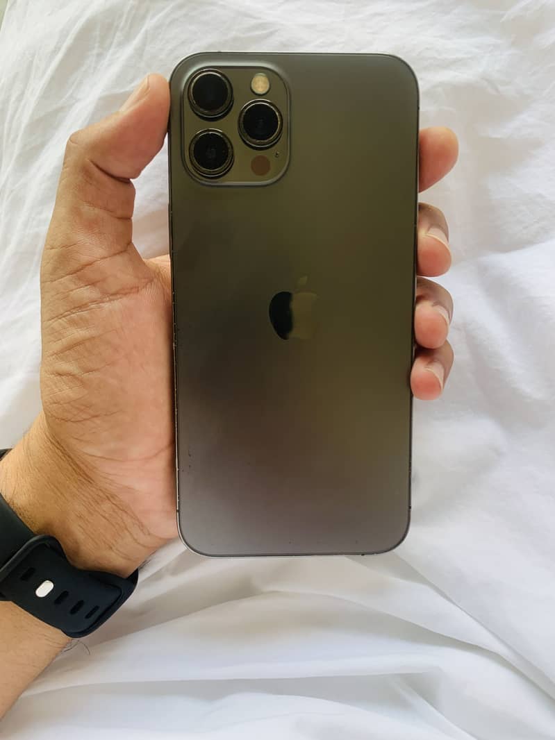 Apple iPhone 12 Pro Max 3