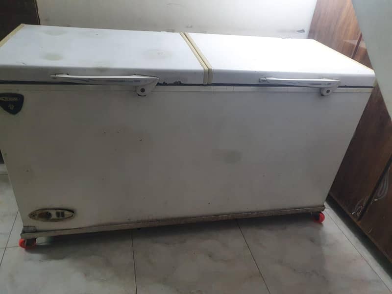 waves deep freezer 12