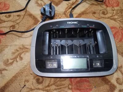 Tronic Doble AA/AAA/9v Battery charger