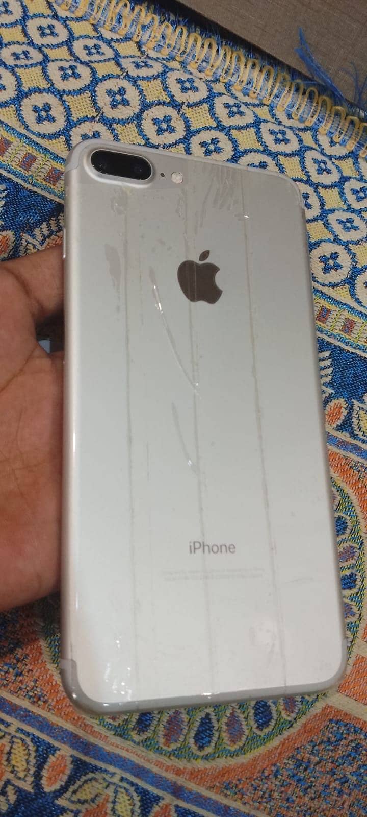 Apple iPhone 7 Plus 0