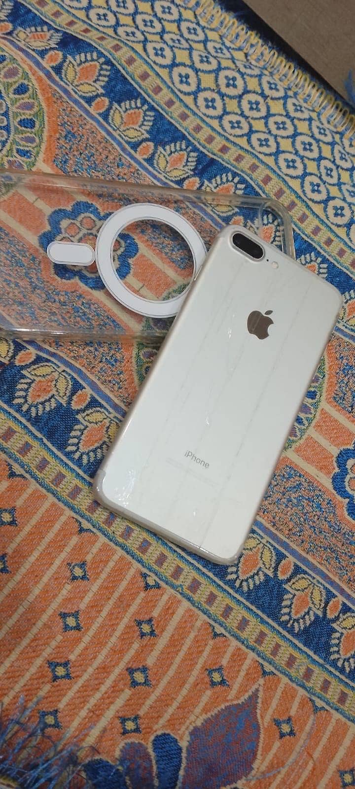 Apple iPhone 7 Plus 1