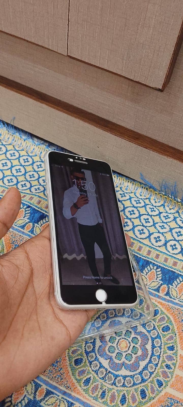 Apple iPhone 7 Plus 2