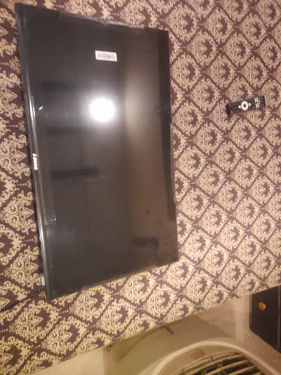 32 inch Izone Smrart TV