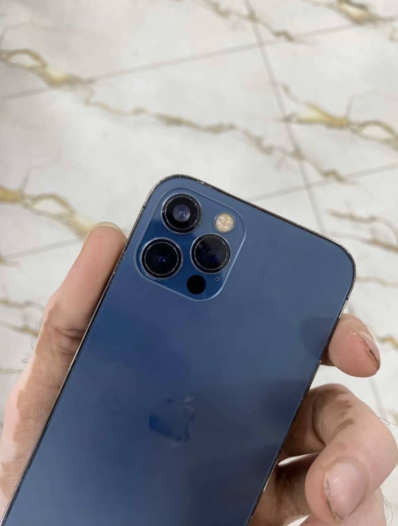 Apple iPhone 12 Pro 1