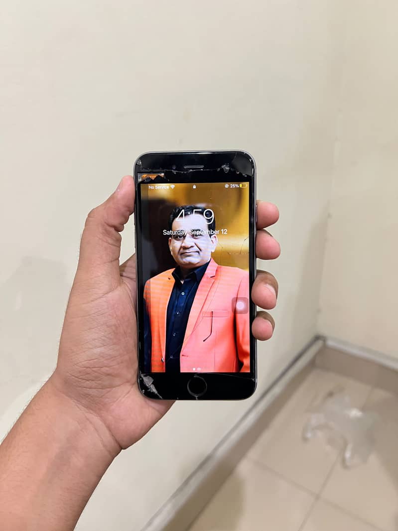 Apple iPhone 6S 3