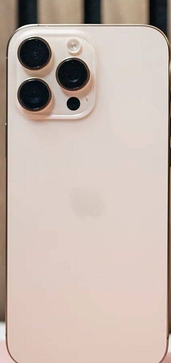 Apple iPhone 16 Pro Max 0